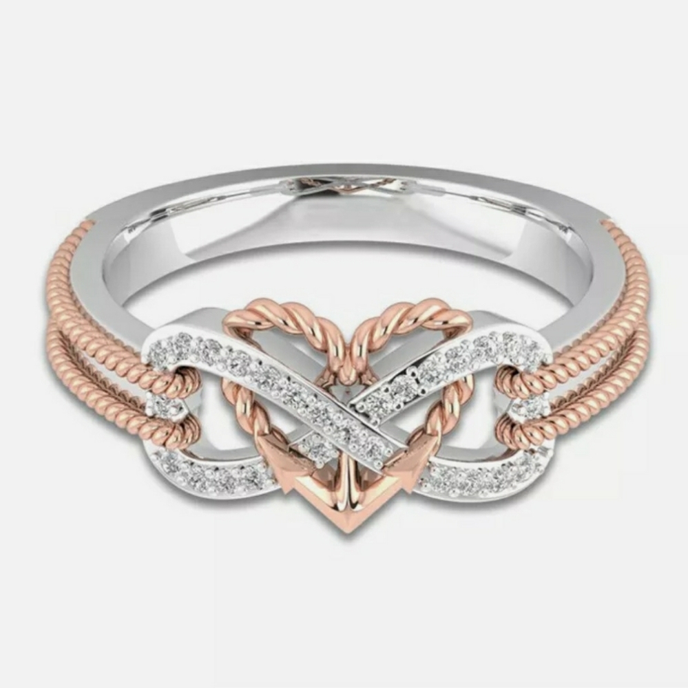 New Stunning (3) Heart Topaz Ring in .925  Size 5!